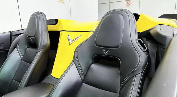 prokat-avto-chevrolete-corvette-stingray-bez-voditelia-big-6