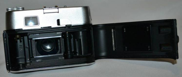 fotokamera-zeiss-ikon-colora-f-35mm1963-1965-big-5