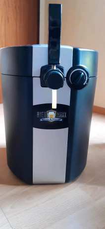 dispenser-dlia-piva-big-0
