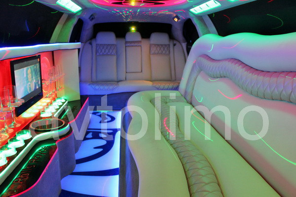 limuzin-chrysler-300c-rolls-royse-phantom-arenda-big-6