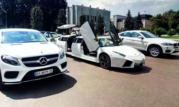limuzin-lamborghini-reventon-belaia-arenda-big-6
