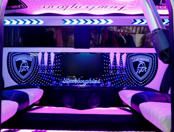 limuzin-lamborghini-reventon-belaia-arenda-big-3