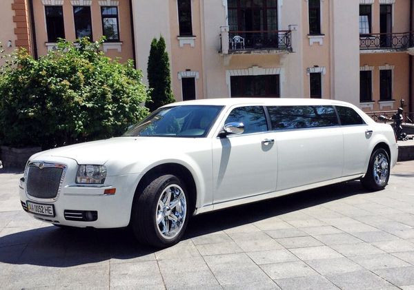 limuzin-chrysler-300c-disco-prokat-big-0