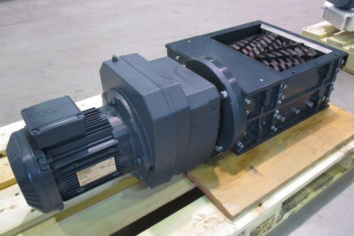 dvovalnii-podribniuvac-arp-zw-300-big-1