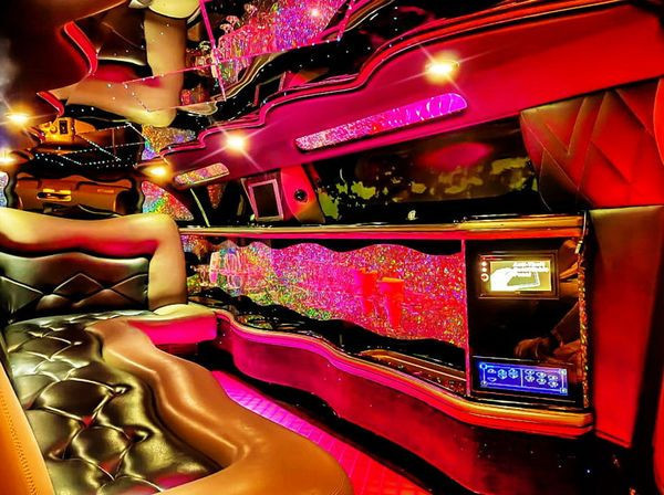 limuzin-rolls-royce-phantom-tiffani-arenda-big-3