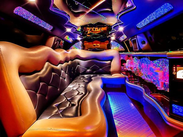 limuzin-rolls-royce-phantom-tiffani-arenda-big-5