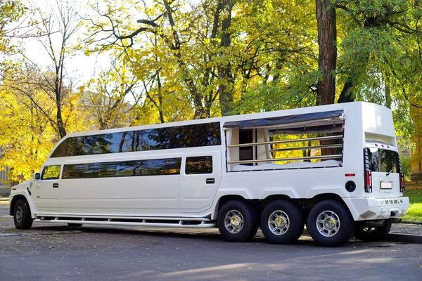 limuzin-ultra-mega-hummer-h2-2017-arenda-big-3