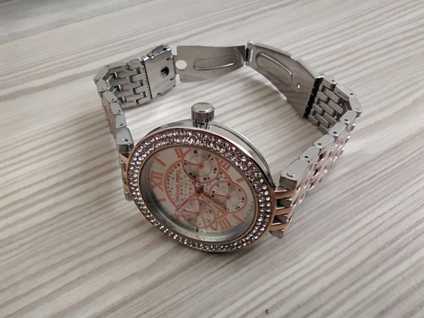 kvarcevye-zenskie-casy-michael-kors-big-4