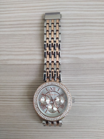 kvarcevye-zenskie-casy-michael-kors-big-1