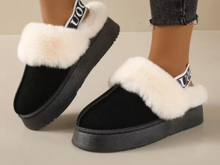 Стильные короткие угги с резинкой сзади