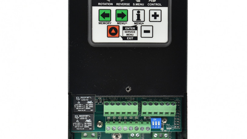 peretvoriuvaci-castoti-cfm-210p-potuznistiu-11-3-kvt-iz-zivlenniam-220220-big-0