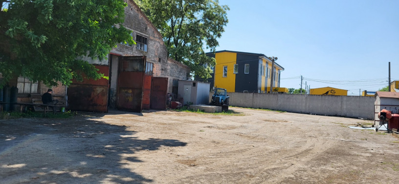 prodaz-virobnico-skladskogo-primishhennia-1658-m2-big-1