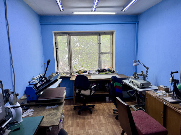 prodaz-ofisno-skladskogo-primishhennia-531-m2-big-3