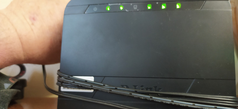 router-d-link-dir-300-i-marsrutizatortp-link-tl-sf1005d-big-2