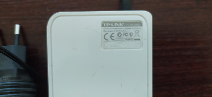 router-d-link-dir-300-i-marsrutizatortp-link-tl-sf1005d-big-4