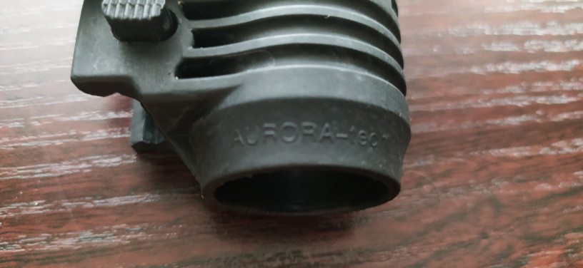 kreplenie-dlia-takticeskogo-fonaria-aps-flashlight-mount-black-big-6