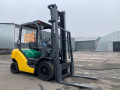 vilkovii-avtonavantazuvac-komatsu-z-bicnim-zmishhenniam-model-fg25c-15-small-4