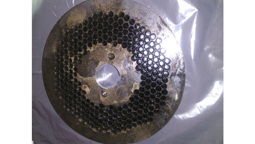 matricy-ploskie-dlia-pellety-diametrom-300-mm-big-1