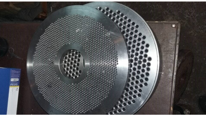 matricy-ploskie-dlia-kombikorma-2-5-mm-big-3