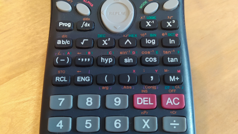 kalkuliator-inzenernyi-naucnyi-vector-cs-103-big-0