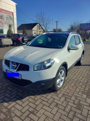 nissan-qashqai-2010g-20-diesel-big-0