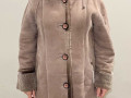 dublenka-zenskaia-cvet-kofe-s-molokom-50-razmera-s-kapiusonom-small-1