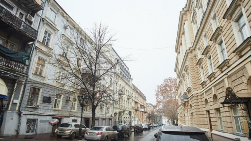 prodaz-kvartiri-v-teatralnii-per-big-0