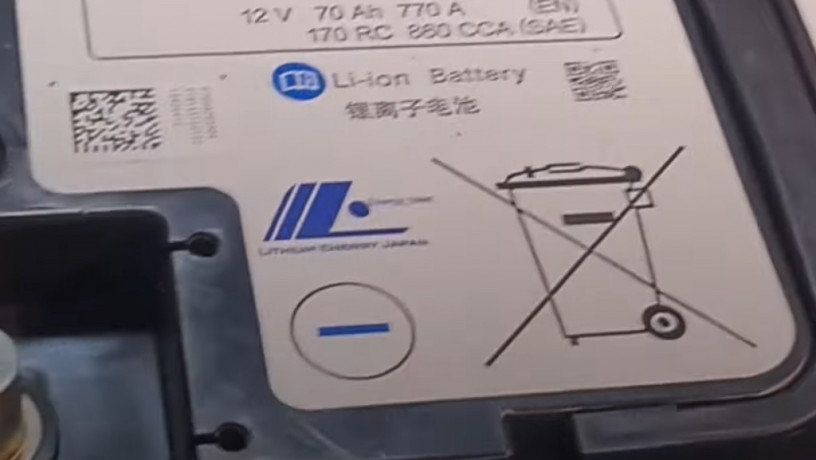 remont-ta-vidnovlennia-12v-lithium-battery-bmw-m3-m4-m5-big-0