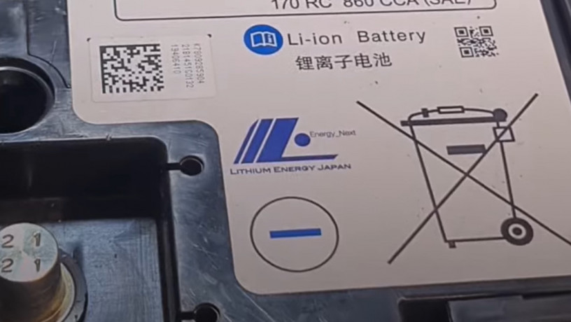 remont-ta-vidnovlennia-12v-lithium-battery-bmw-m3-m4-m5-big-1