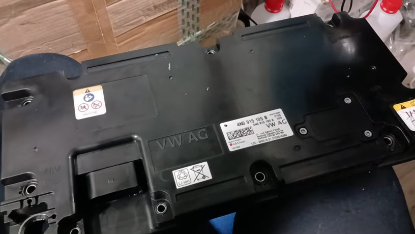 li-ion-akb-audi-mildhybrid-48v-vidnovlennia-remont-big-0