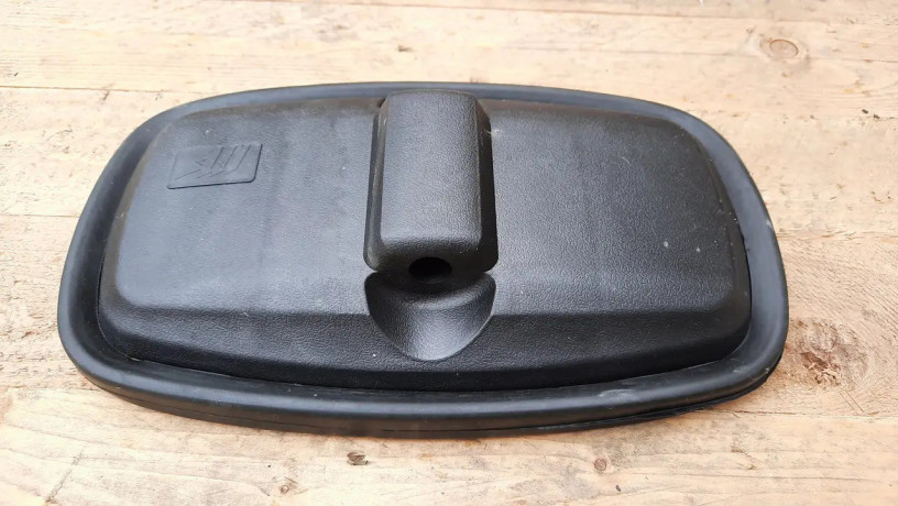 universalnoe-zerkalo-zadnego-vida-naruznoe-plastik-big-5