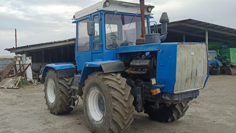 traktor-xtz-big-3