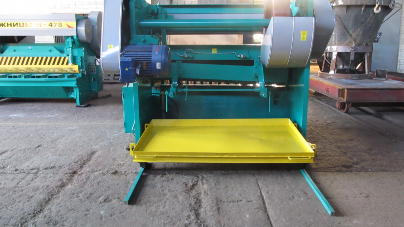 giliotina-20x2200-big-4