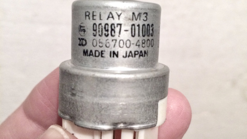 rele-elektricne-na-avto-toyota-9098701003-japan-big-0