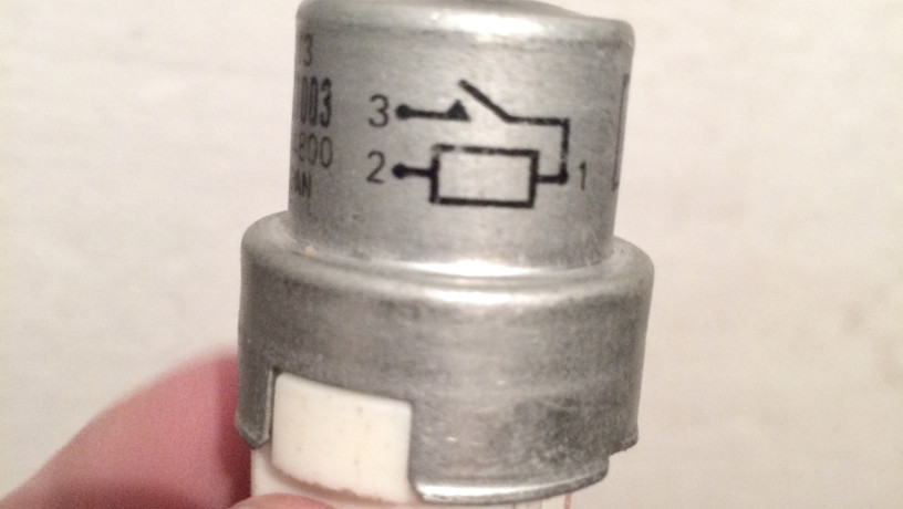 rele-elektricne-na-avto-toyota-9098701003-japan-big-2