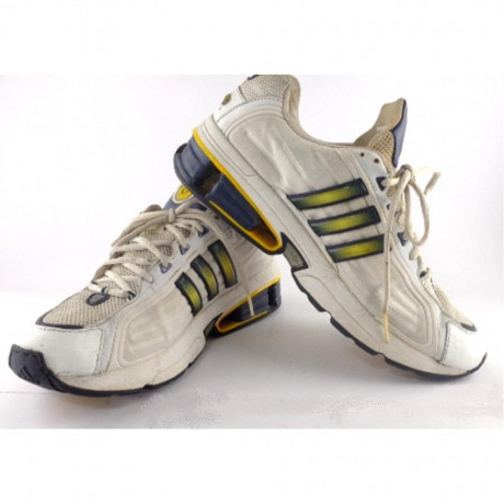krosivki-atleticni-adidas-adistar-45-rozmir-big-0