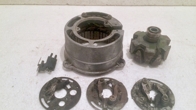generator-iava-jawa-350638-12v-big-2