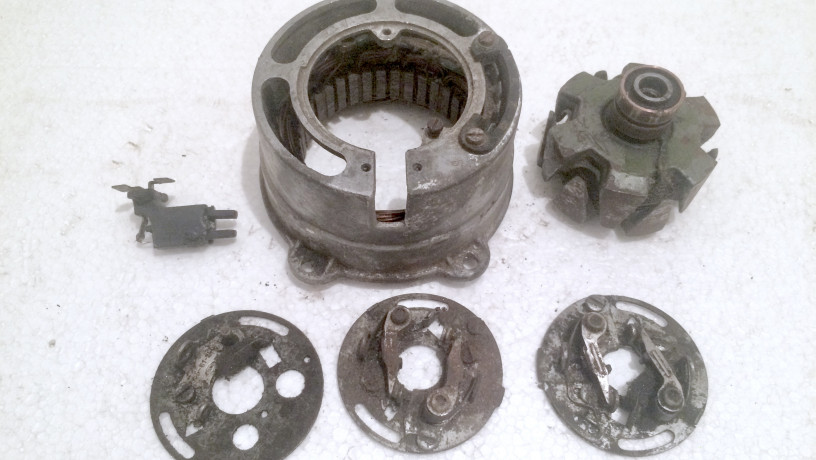 generator-iava-jawa-350638-12v-big-1