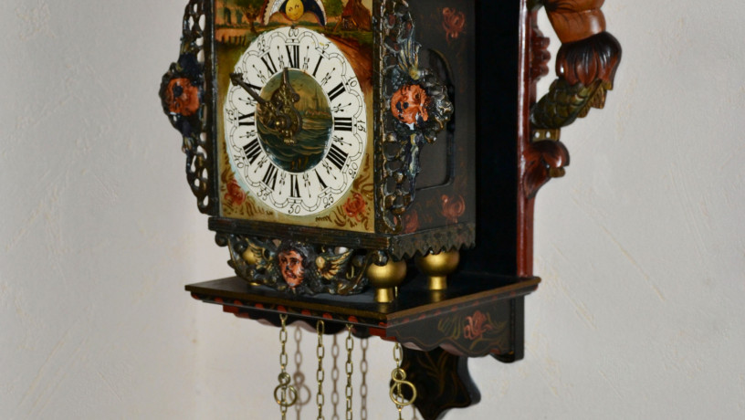 nastennye-casy-v-gollandskom-stile-1870-x-godov-big-0