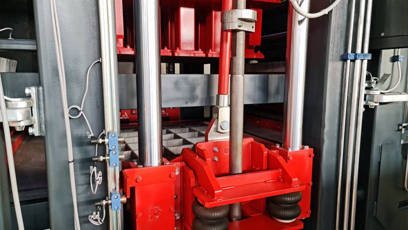vibropres-prometal-pro-1000-dlia-virobnictva-blokiv-brukivki-bordiuriv-big-2