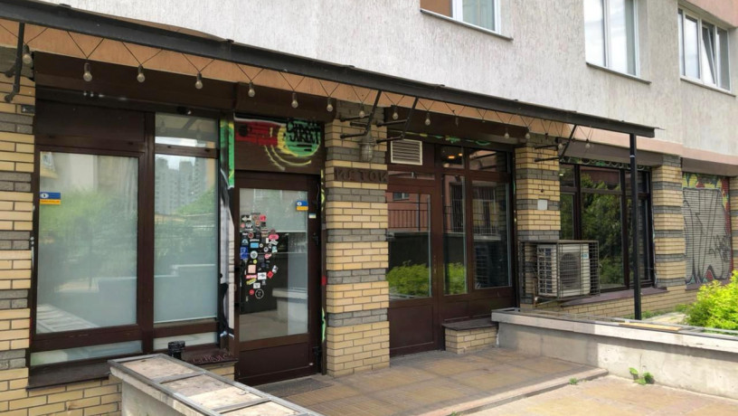 bez-zdamprodam-133m2-lobanovskogo-4z-cervonozorianii-pr-kiyiv-big-1