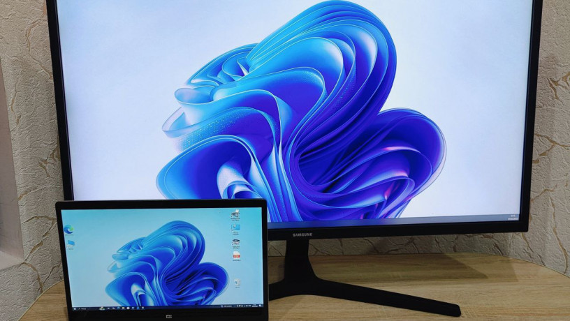 monitor-32-samsung-u32j590u-3840x2160-4k-big-2