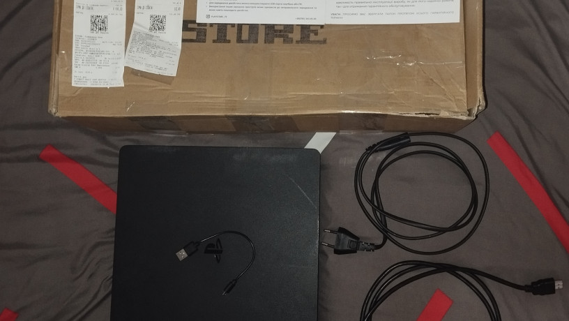 pristavka-sony-playstation-4slim-big-0