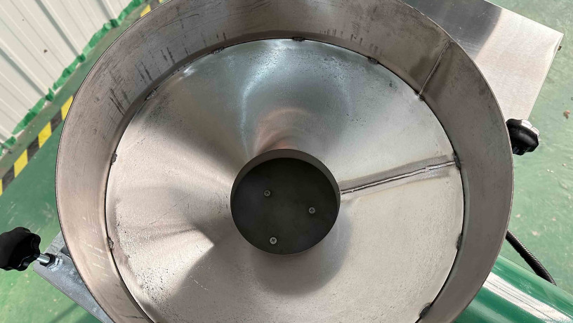 drobilka-dlia-casniku-podil-golovok-na-zubciki-stvega-garlic-separator-big-3