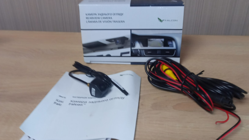 kamera-zadnyogo-ogliadu-falcon-rc140-hccd-big-2