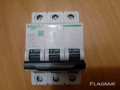 avtomaticnii-vimikac-mcb-multi9-c60n-3p-10a-m9f10310-schneider-electric-small-2