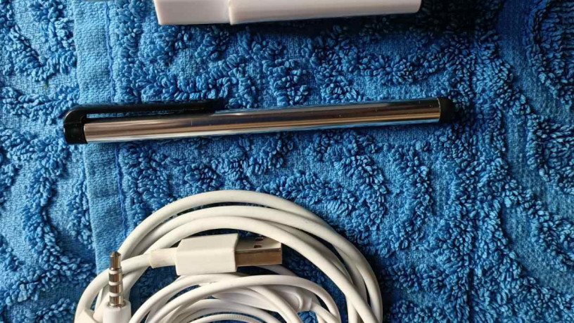 planset-universalnii-pad-ultra-101-android-z-klaviaturoiu-big-7