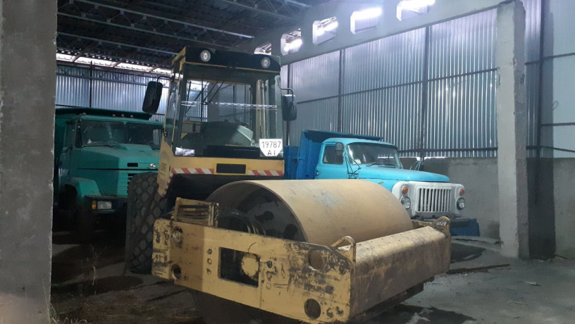 poslugi-doroznyogo-kotka-bomag-bw-211-d-40-big-2