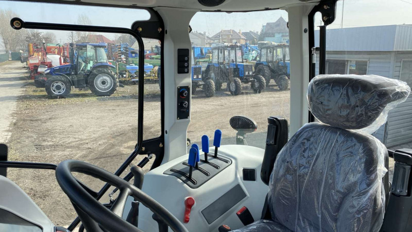 traktor-kolisnii-dtz-1104-110-ks-big-1