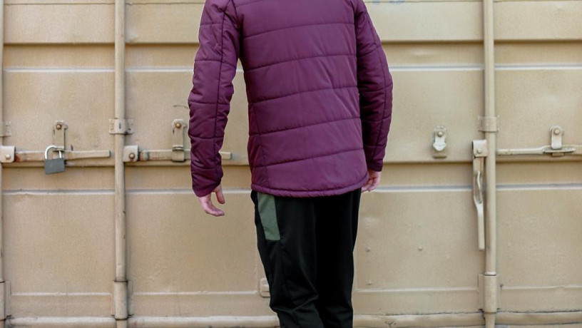 kurtka-nike-udlinennaia-bordovaia-big-1